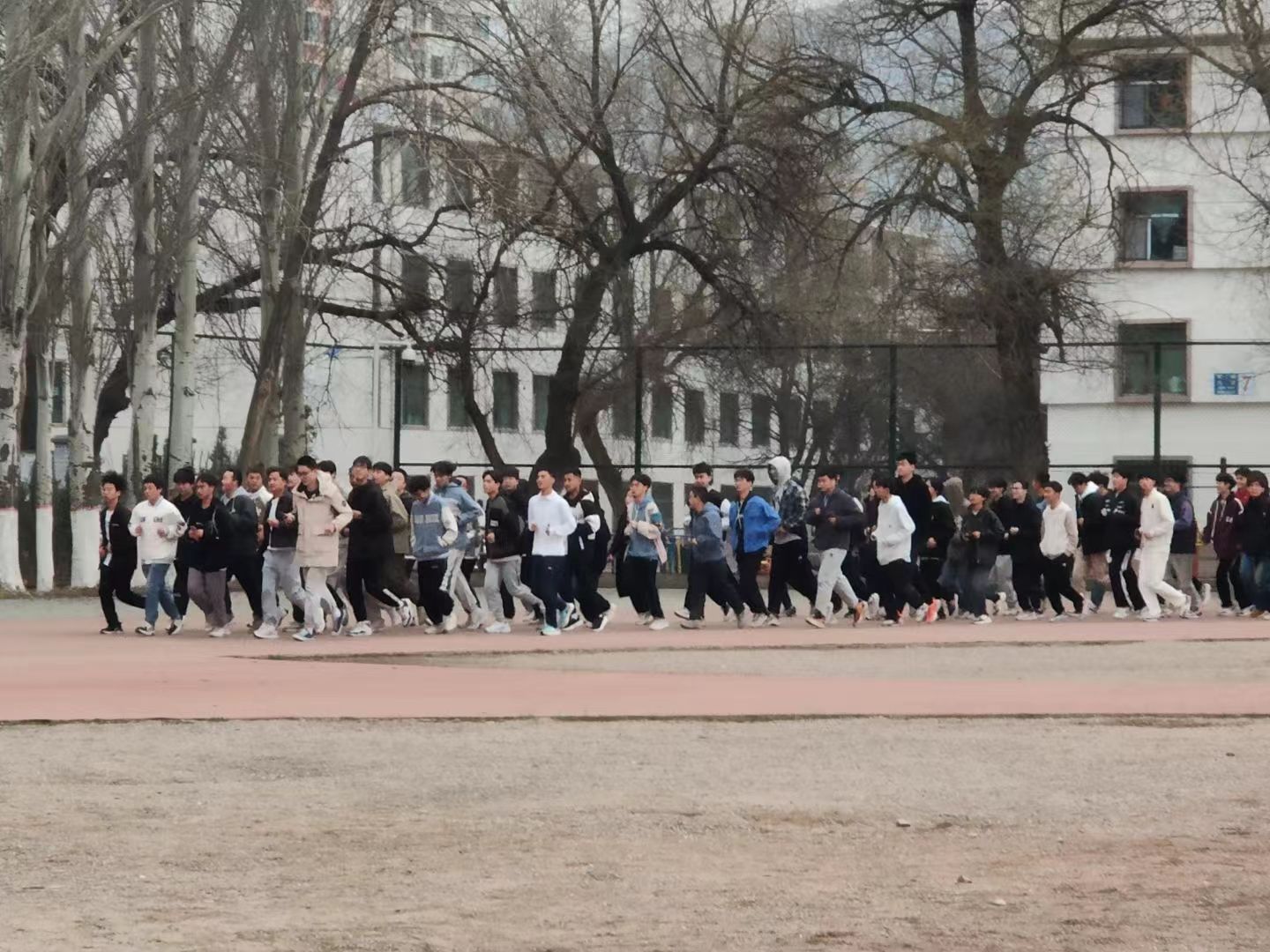 4cbcf3e799674e2dbf4c2f57555ca593.jpg 4cbcf3e799674e2dbf4c2f57555ca593.jpg